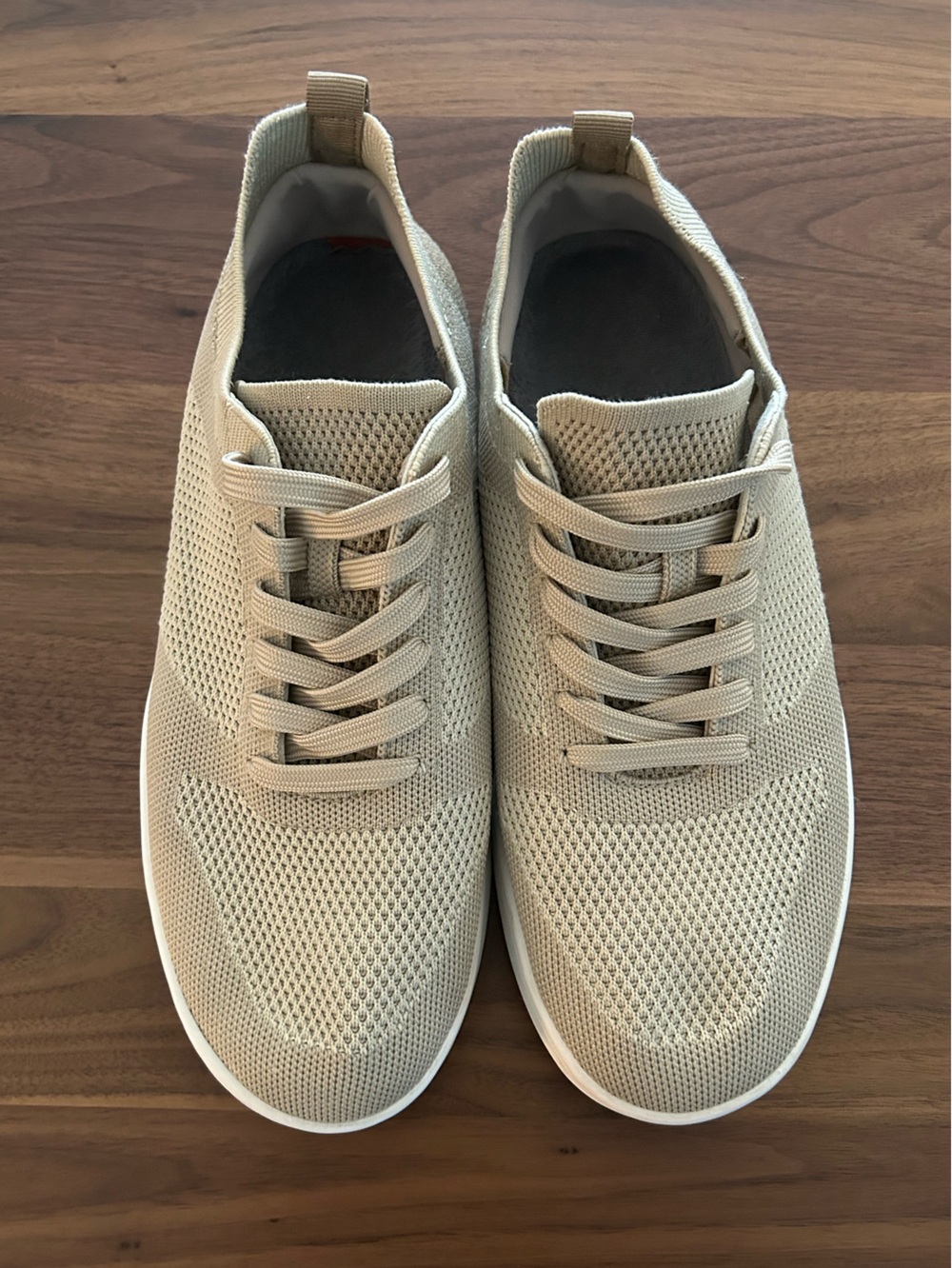 SUAVS Comfort Knit Lace-Up Sneakers - Beige Size 10 EUC